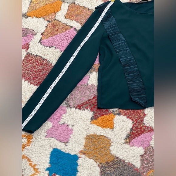 Zara W&B Collection Teal Ruffle Front Long Sleeve Square Fit Top Size Small - Picture 8 of 9